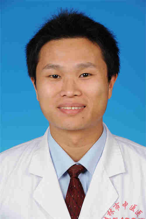 DSC_6376 唐荣军 推拿科 医师.jpg