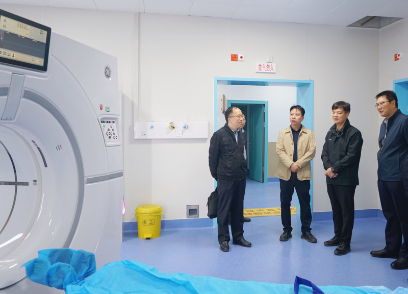 桂林市卫生健康委党组书记贲黄文深入桂林市中医医院城北院区检查指导
