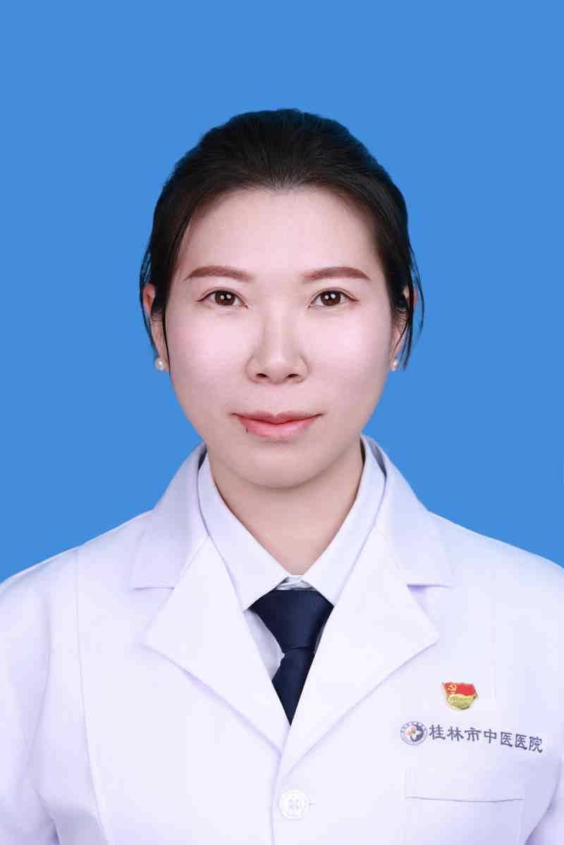 唐巧云
